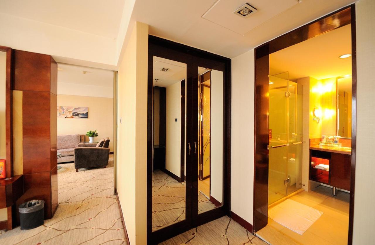 Inzone Garland Hotel Цзинань Экстерьер фото