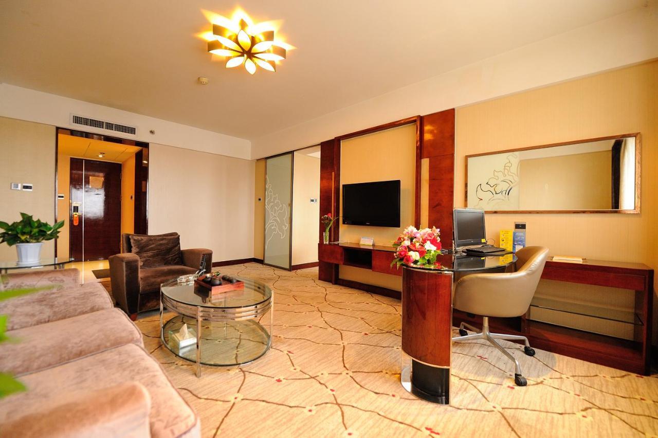 Inzone Garland Hotel Цзинань Экстерьер фото