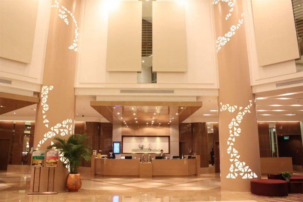 Inzone Garland Hotel Цзинань Интерьер фото